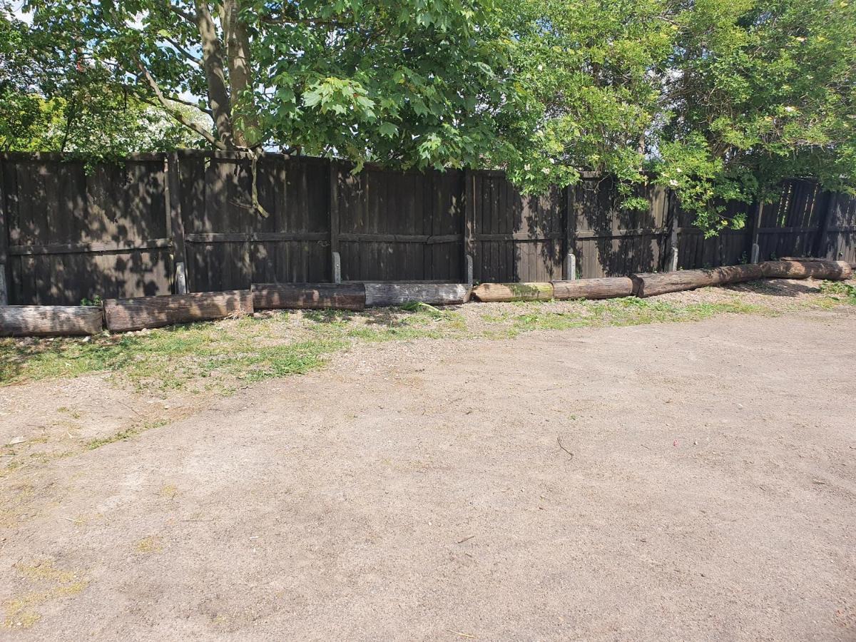 Sherwood Studio Annexe 1 Bedroom Entire Property Boston Exterior foto