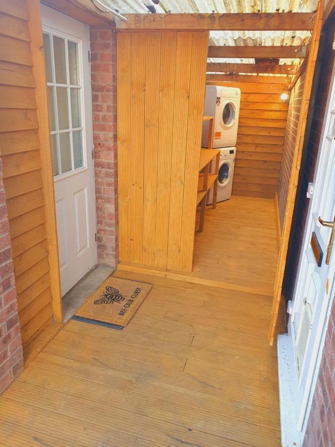 Sherwood Studio Annexe 1 Bedroom Entire Property Boston Exterior foto